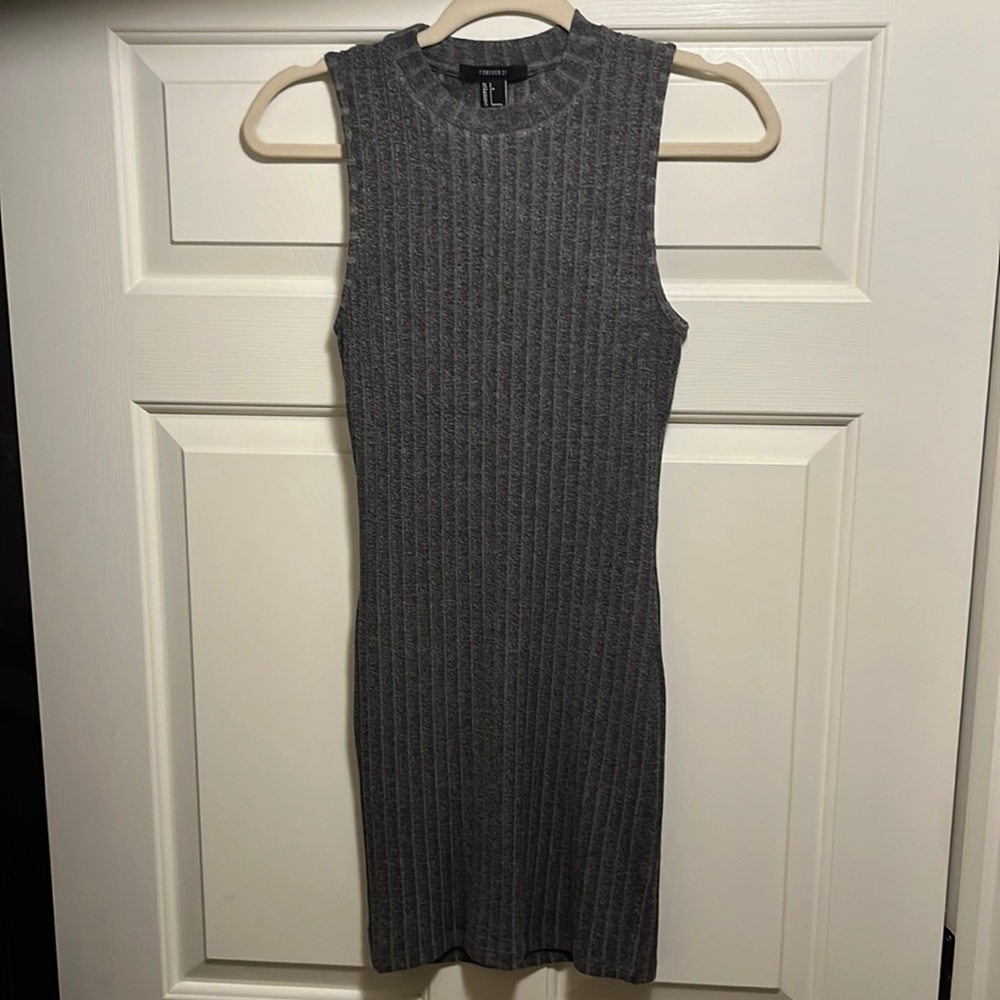 Gray ribbed knit dress